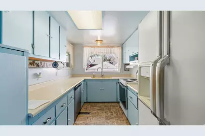44 N Shriver St, Eureka, UT 84628 - Photo 16