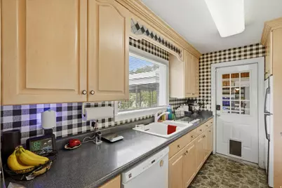 7576 S Jefferson St, Midvale, UT 84047 - Photo 14