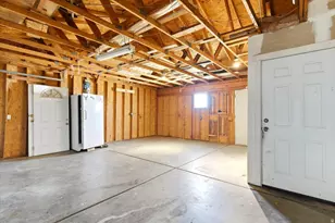 1613 E Sunset S, Lake Point, UT 84074 - Photo 28