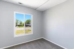 1613 E Sunset S, Lake Point, UT 84074 - Photo 18