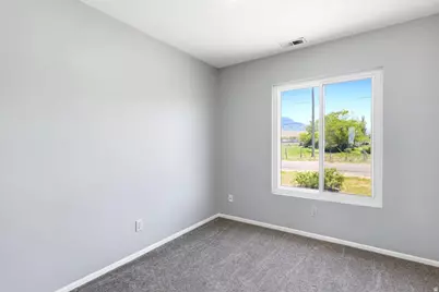 1613 E Sunset S, Lake Point, UT 84074 - Photo 16