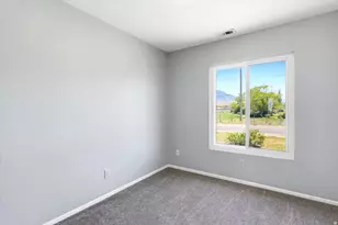 1613 E Sunset S, Lake Point, UT 84074 - Photo 16