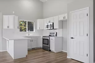 1142 E 1350 S, Clearfield, UT 84015 - Photo 8