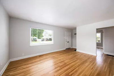 2089 E Crystal Ave, Salt Lake City, UT 84109 - Photo 2