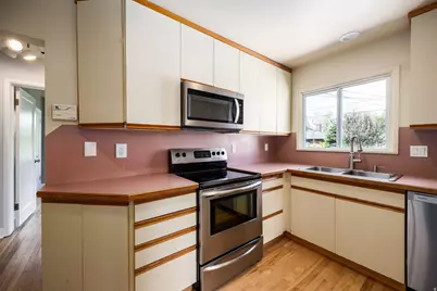 2089 E Crystal Ave, Salt Lake City, UT 84109 - Photo 8
