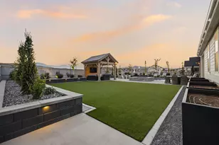 1023 S Candlelight Dr, Saratoga Springs, UT 84045 - Photo 52