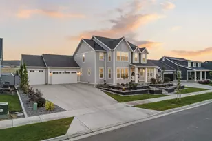 1023 S Candlelight Dr, Saratoga Springs, UT 84045 - Photo 2
