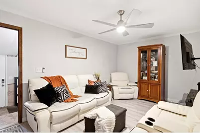 3880 S Grandview Dr, South Ogden, UT 84403 - Photo 2