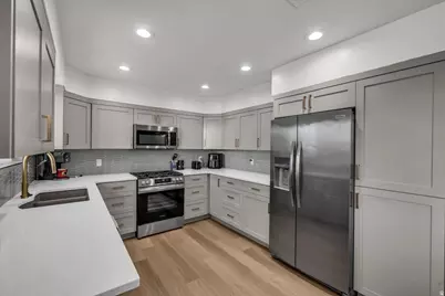 170 W Warm Springs Cir, Washington, UT 84780 - Photo 10