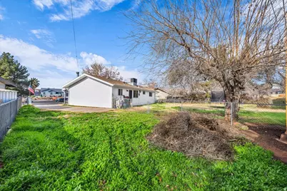 170 W Warm Springs Cir, Washington, UT 84780 - Photo 18