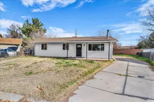 170 W Warm Springs Cir, Washington, UT 84780 - Photo 2