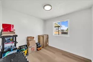 170 W Warm Springs Cir, Washington, UT 84780 - Photo 14