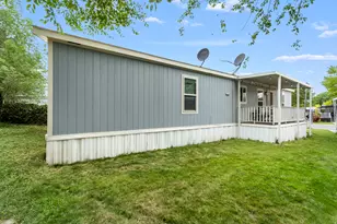 881 W Mt Nebo Dr, Taylorsville, UT 84123 - Photo 22