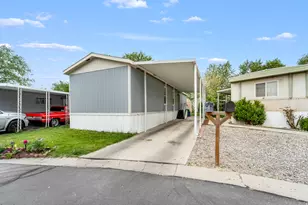 881 W Mt Nebo Dr, Taylorsville, UT 84123 - Photo 4