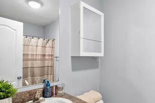 881 W Mt Nebo Dr, Taylorsville, UT 84123 - Photo 14