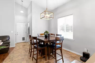 4621 S Wedgewood Dr W, Roy, UT 84067 - Photo 8