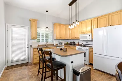 4621 S Wedgewood Dr W, Roy, UT 84067 - Photo 6