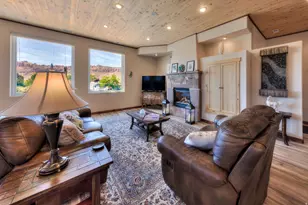 2154 S Rio Verde Dr, Moab, UT 84532 - Photo 2