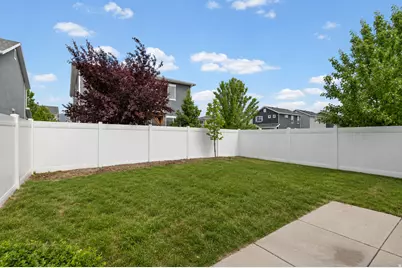 1812 W Parkview Dr S, Syracuse, UT 84075 - Photo 36