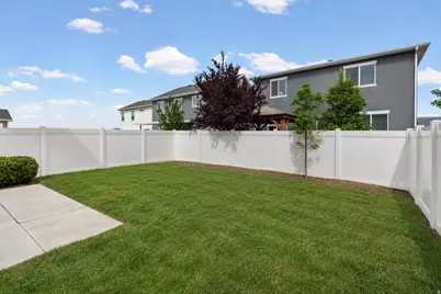 1812 W Parkview Dr S, Syracuse, UT 84075 - Photo 34