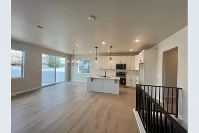4674 N Oktoberfest Way #625, Eagle Mountain, UT 84005 - Photo 2