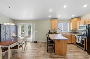 2061 E 7550 S, South Weber, UT 84405 - Photo 8