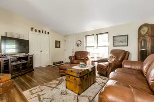 8808 S Cambridge Cir W, Sandy, UT 84070 - Photo 2