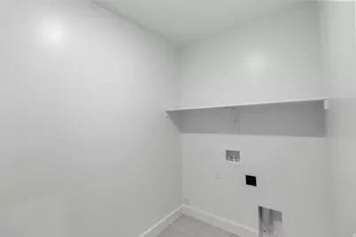 195 E 580 N, Providence, UT 84332 - Photo 6