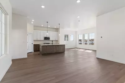 7042 W Terraine Rd, West Jordan, UT 84081 - Photo 8