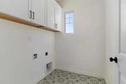 7042 W Terraine Rd, West Jordan, UT 84081 - Photo 22