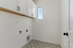 7042 W Terraine Rd, West Jordan, UT 84081 - Photo 22