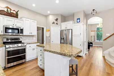 1602 Harvey Rd, Fruit Heights, UT 84037 - Photo 10
