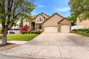 1602 Harvey Rd, Fruit Heights, UT 84037 - Photo 2