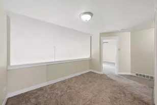 8947 S Heights Dr E, Sandy, UT 84094 - Photo 10
