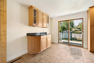 5440 S Dunbarton Dr E, Murray, UT 84117 - Photo 6