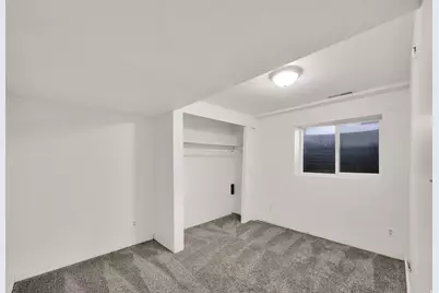 951 E South Cir, Sandy, UT 84094 - Photo 14
