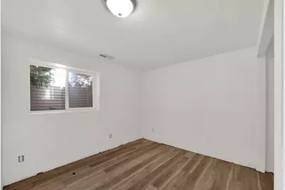 951 E South Fork Cir S, Sandy, UT 84094 - Photo 12