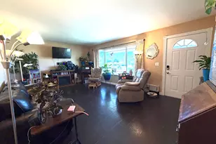 1464 W 1920 N, Layton, UT 84041 - Photo 2