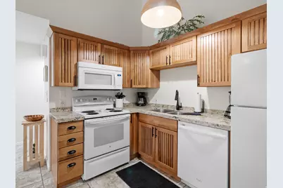 860 S Village Rd #D-11, Saint George, UT 84770 - Photo 10