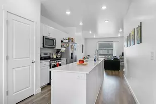 1087 E Waterway Ln, Saratoga Springs, UT 84045 - Photo 14
