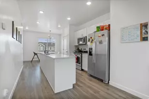 1087 E Waterway Ln, Saratoga Springs, UT 84045 - Photo 16