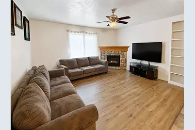 390 N 300 E, Santaquin, UT 84655 - Photo 6