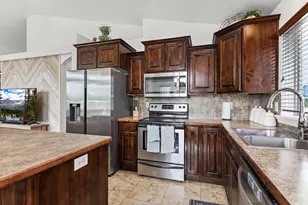 242 N 3600 W, Layton, UT 84041 - Photo 10