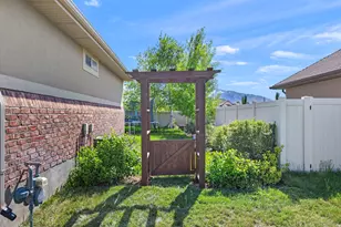 242 N 3600 W, Layton, UT 84041 - Photo 36
