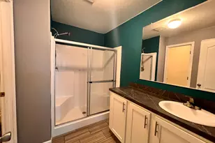 1050 W 5100 S, Riverdale, UT 84405 - Photo 6