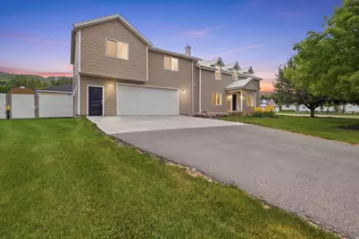 195 S 200 E, Richmond, UT 84333 - Photo 2