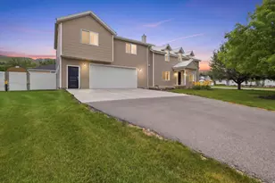 195 S 200 E, Richmond, UT 84333 - Photo 1