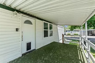 881 W Storm Moutain Dr, Taylorsville, UT 84123 - Photo 6