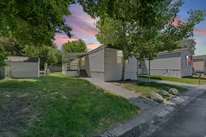 881 W Storm Moutain Dr, Taylorsville, UT 84123 - Photo 4