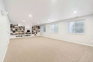 1039 E Wyndom Way N, Layton, UT 84040 - Photo 16